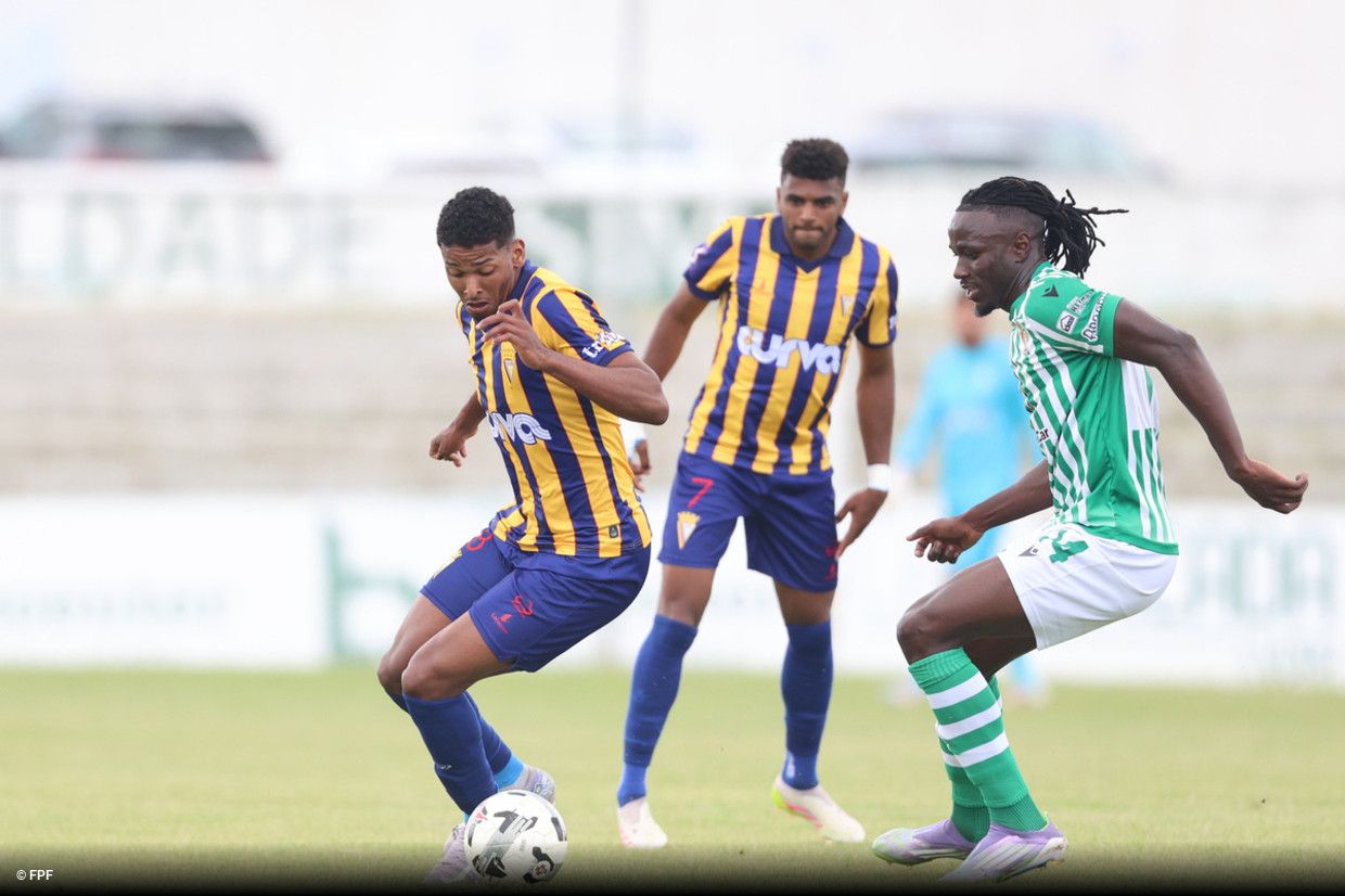 Lusitano termina época no segundo lugar após derrota pela margem mínima